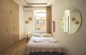 Cozy Studio Apartment In the Center - By Wehost